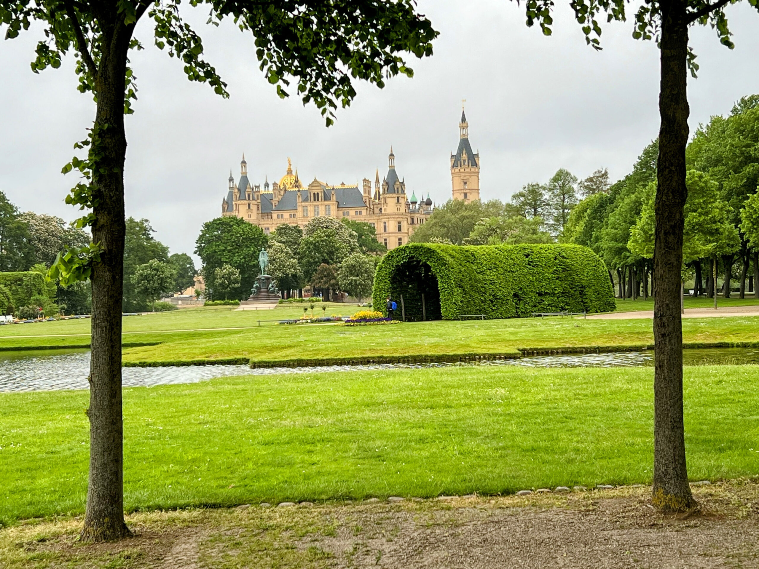 Germany with a Campervan – Today: Schwerin Castle